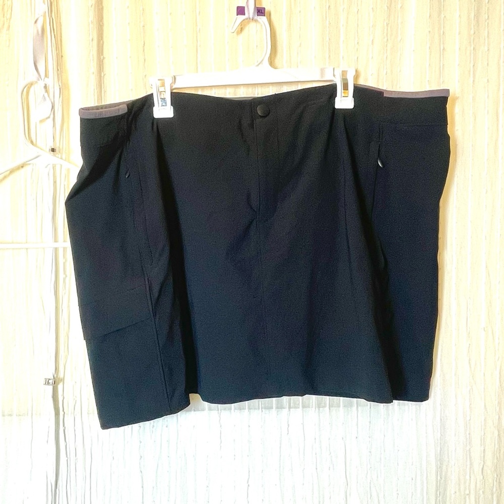 Columbia Omni-Shield Black Skirt 22W hiking casual